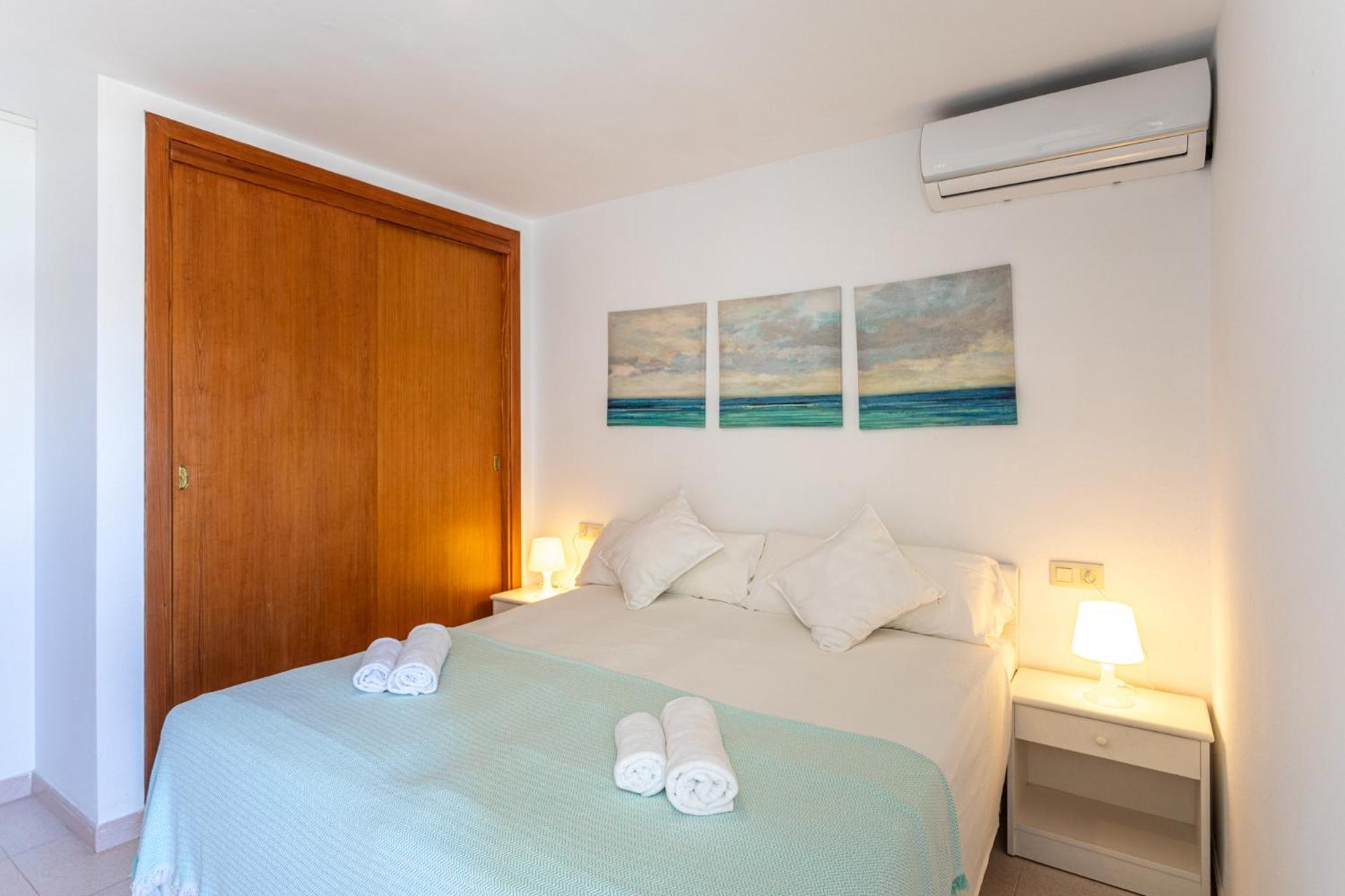 Apartamentos Es Dolc Colonia de Sant Jordi Bagian luar foto